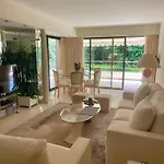 Luxus Nahe Croisette Апартаменты *